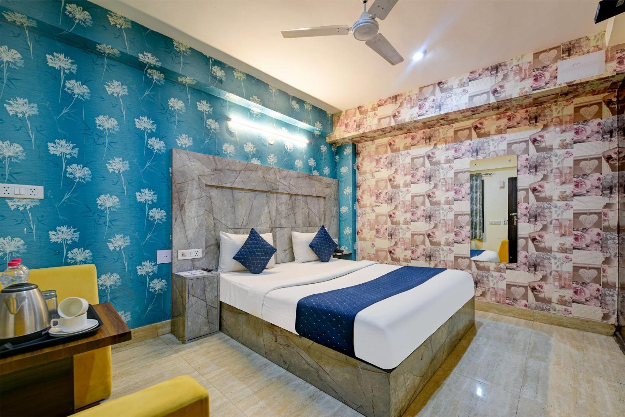 Hotel Sky View At Airport New Delhi Exterior photo
